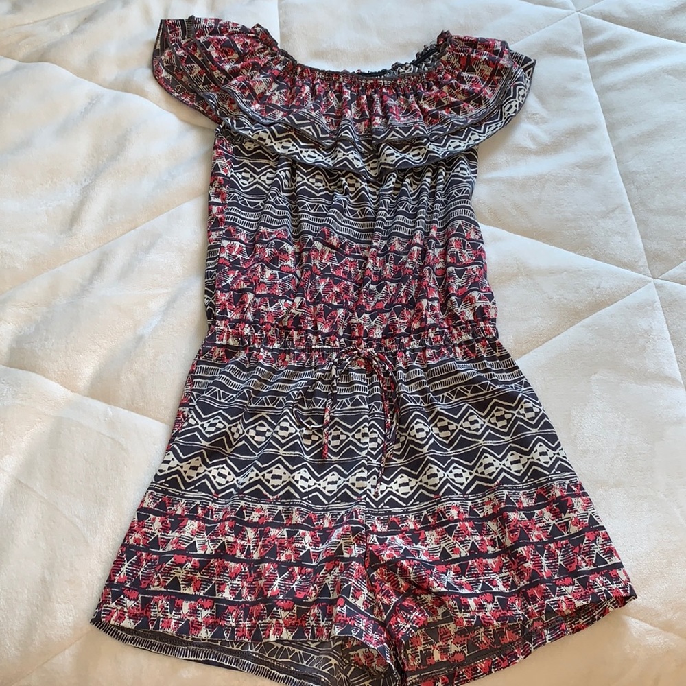 Patterned romper - Picture 3 of 10